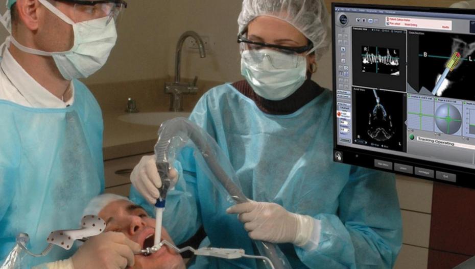 Хирургическая навигационная система для имплантации в стоматологии