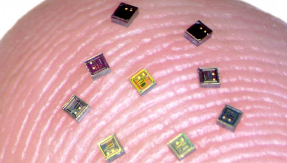 Крошечные нейронные датчики для интерфейса мозг-компьютер