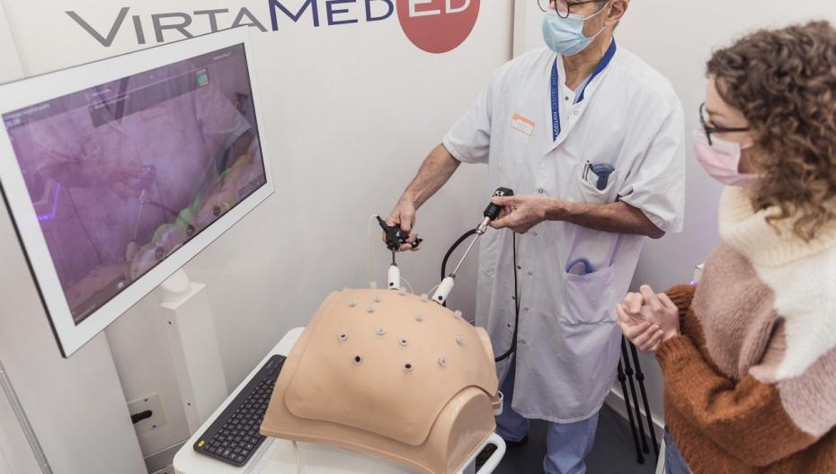 Устройство для обучения гинекологической лапароскопии от VirtaMed