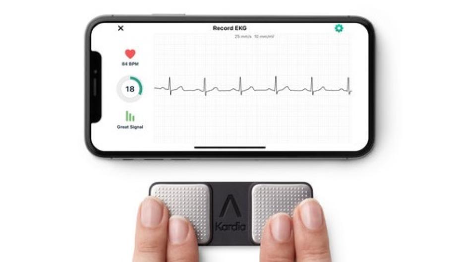 Тонометр и кардиограф в кармане: как смартфон делает медицинскую помощь доступнее