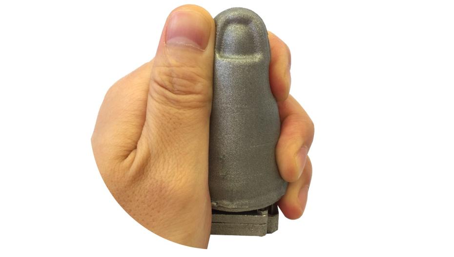 Датчик на кончике пальца позволяет протезам ощущать приложенную силу