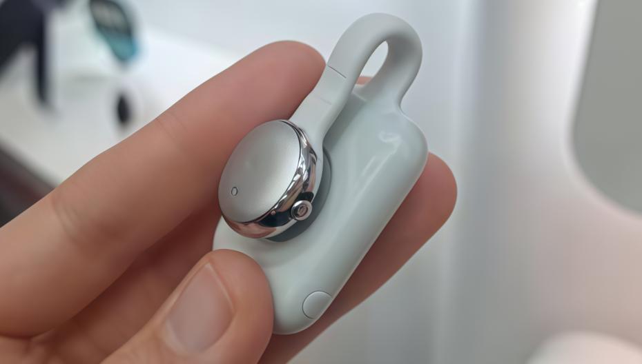 «Черное зеркало» уже здесь? Гаджеты, которые записывают ВСЁ 