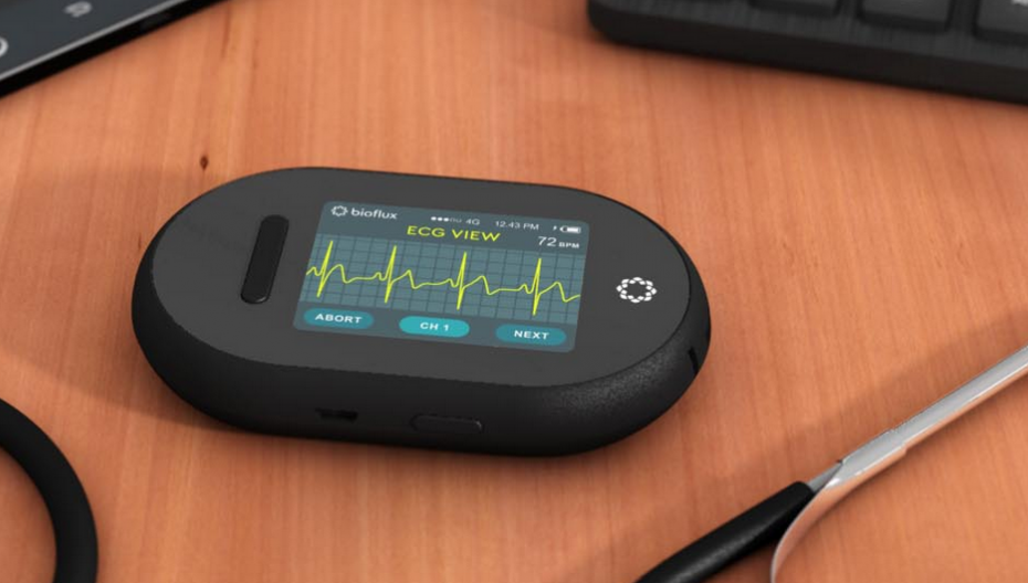 Компактное устройство для удаленного мониторинга сердечной деятельности пациентов