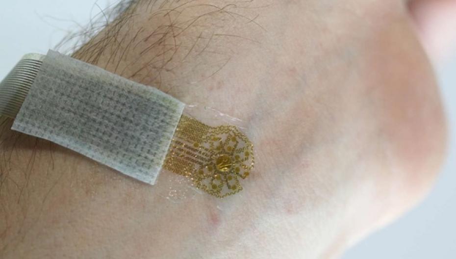 Гибкий миниатюрный сенсор для непрерывного мониторинга потока крови