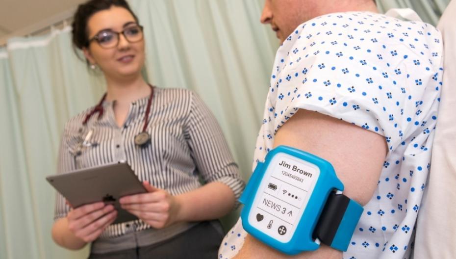 Больницы Великобритании начинают использовать носимые устройства для контроля пациентов
