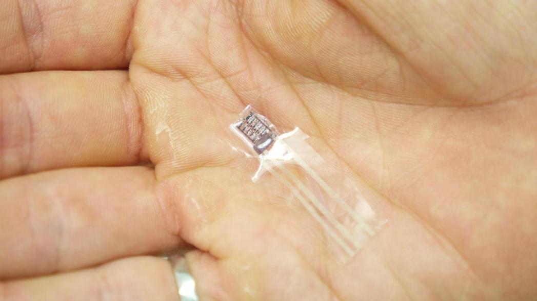 Гибкие и незаметные сенсоры для обнаружения физиологических сигналов на коже