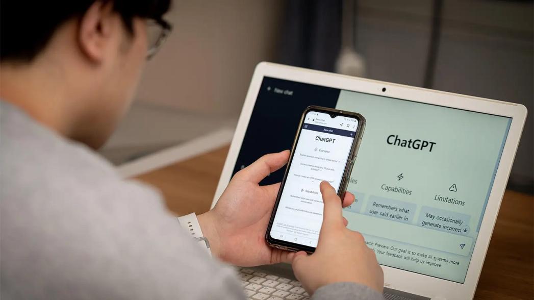 ChatGPT превосходит врачей в ответах на сообщения пациентов