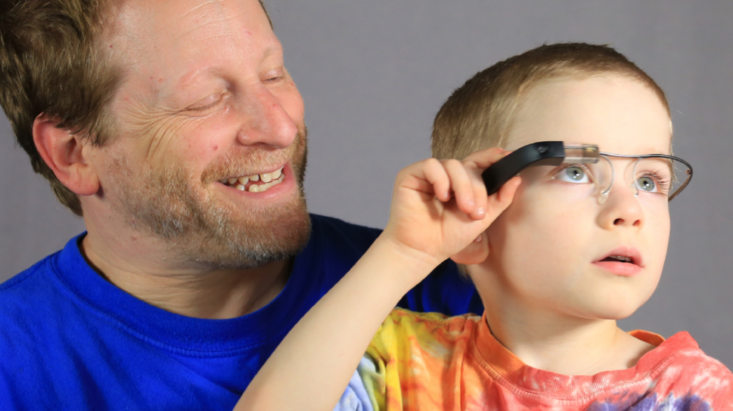 AI-система на основе Google Glass помогает аутистам понимать эмоции