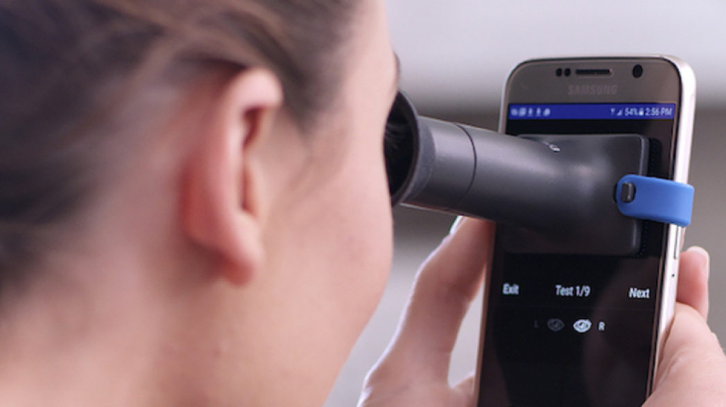 EyeQue расширяет возможности домашней системы для мониторинга зрения