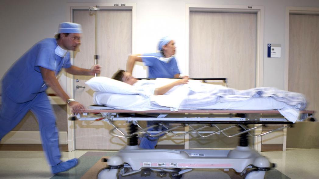 Британский Минздрав планирует обязательное использование носимых медицинских устройств в больницах