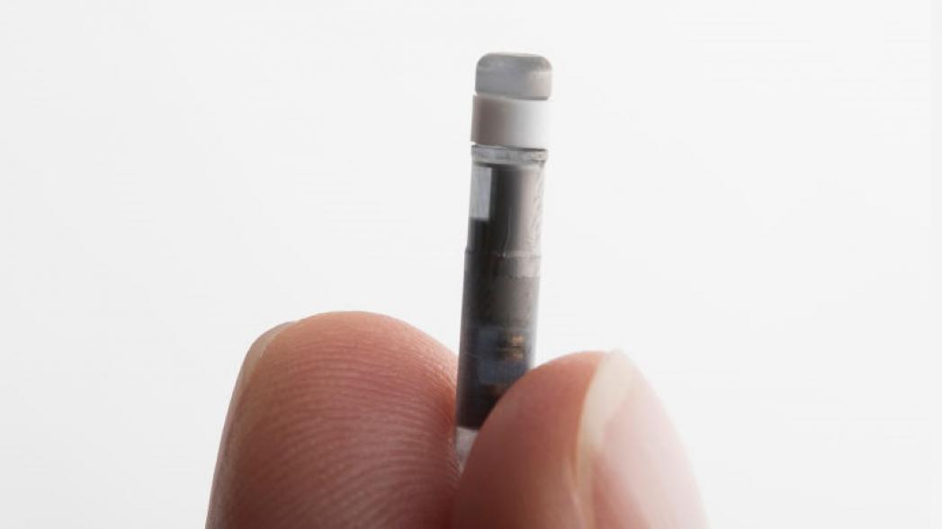 Имплантируемый миниатюрный глюкометр уже на пути к потребителям
